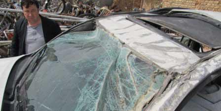 تصاویر خودروی علی دایی پس از واژگون شدن