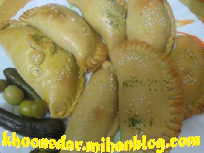 پیراشکی اسفناج و پنیر