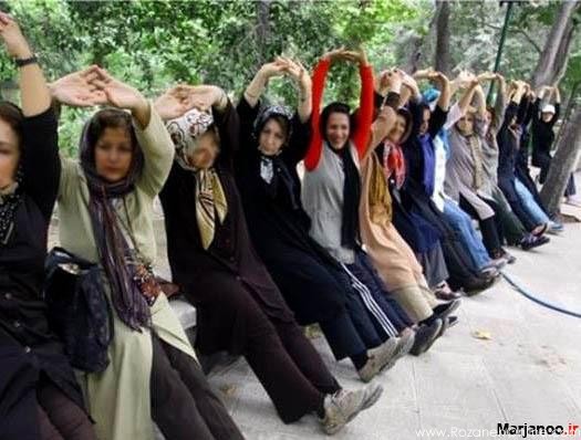http://s1.picofile.com/file/7349668167/shirazi_17_.jpg