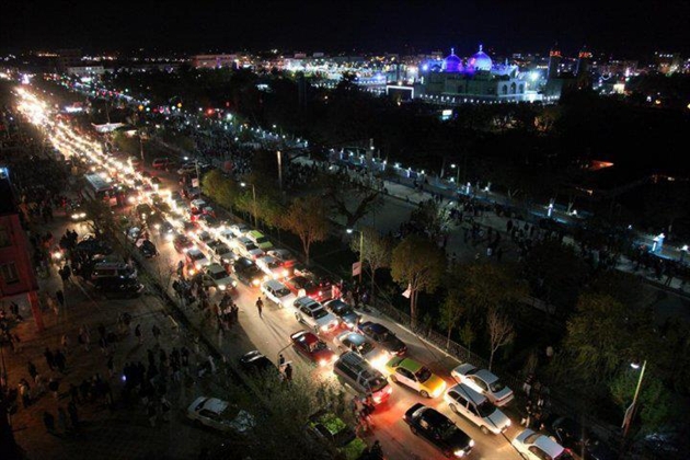 عکس مزار شریف شب