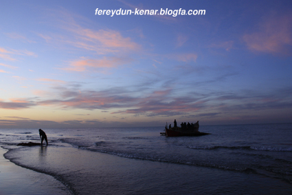 http://s1.picofile.com/file/7428670642/sahel_fereydun_kenar.jpg