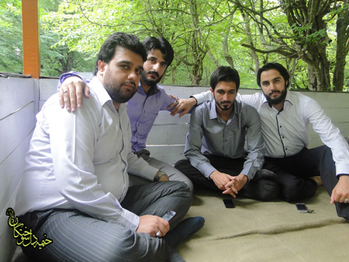 http://s1.picofile.com/file/7436621933/DSC07159.jpg