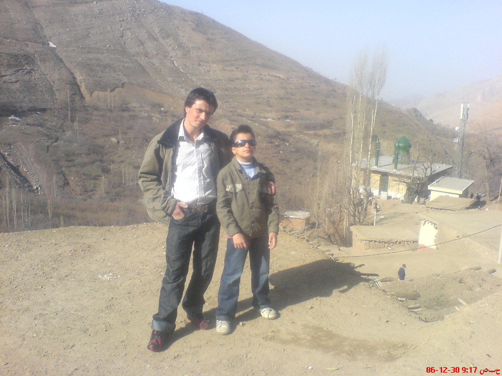 http://s1.picofile.com/file/7460694080/DSC00456.jpg