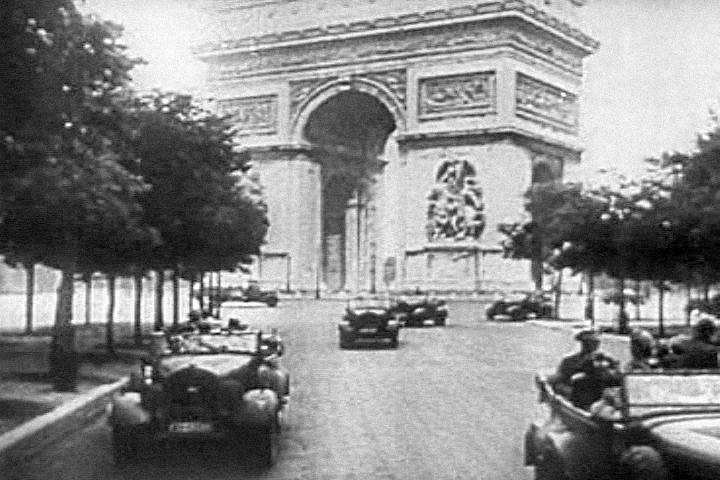 ورود آلمانی ها به پاریس