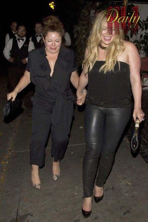 [تصویر:  hilary_duff_090212_1_.jpg]
