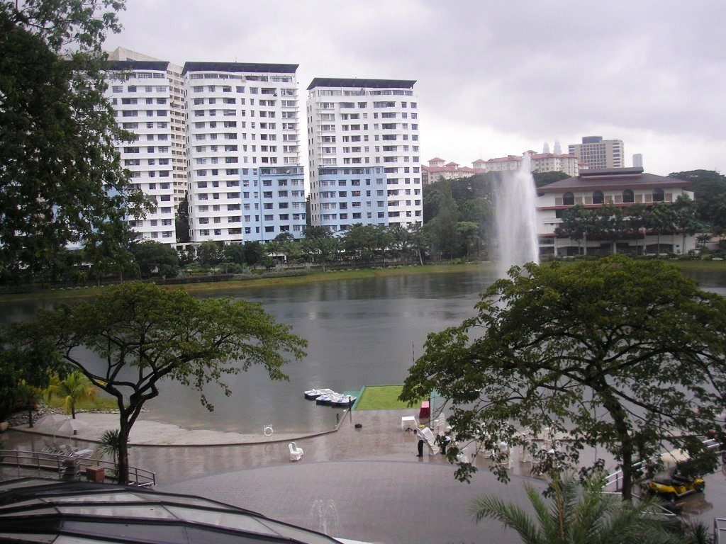 http://s1.picofile.com/file/7494098274/P1010757_Copy.jpg
