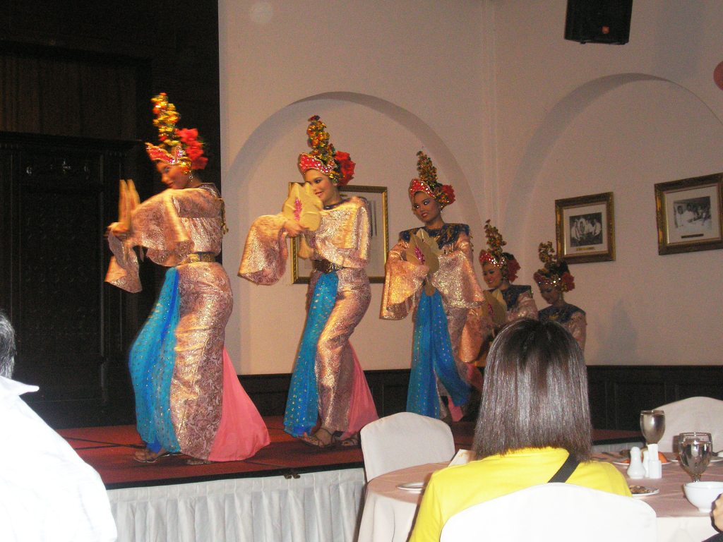 http://s1.picofile.com/file/7494098381/P1020762_Copy.jpg