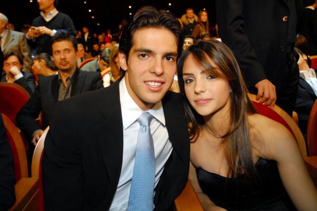 http://s1.picofile.com/file/7509555050/kaka_alikaka_4_.jpg