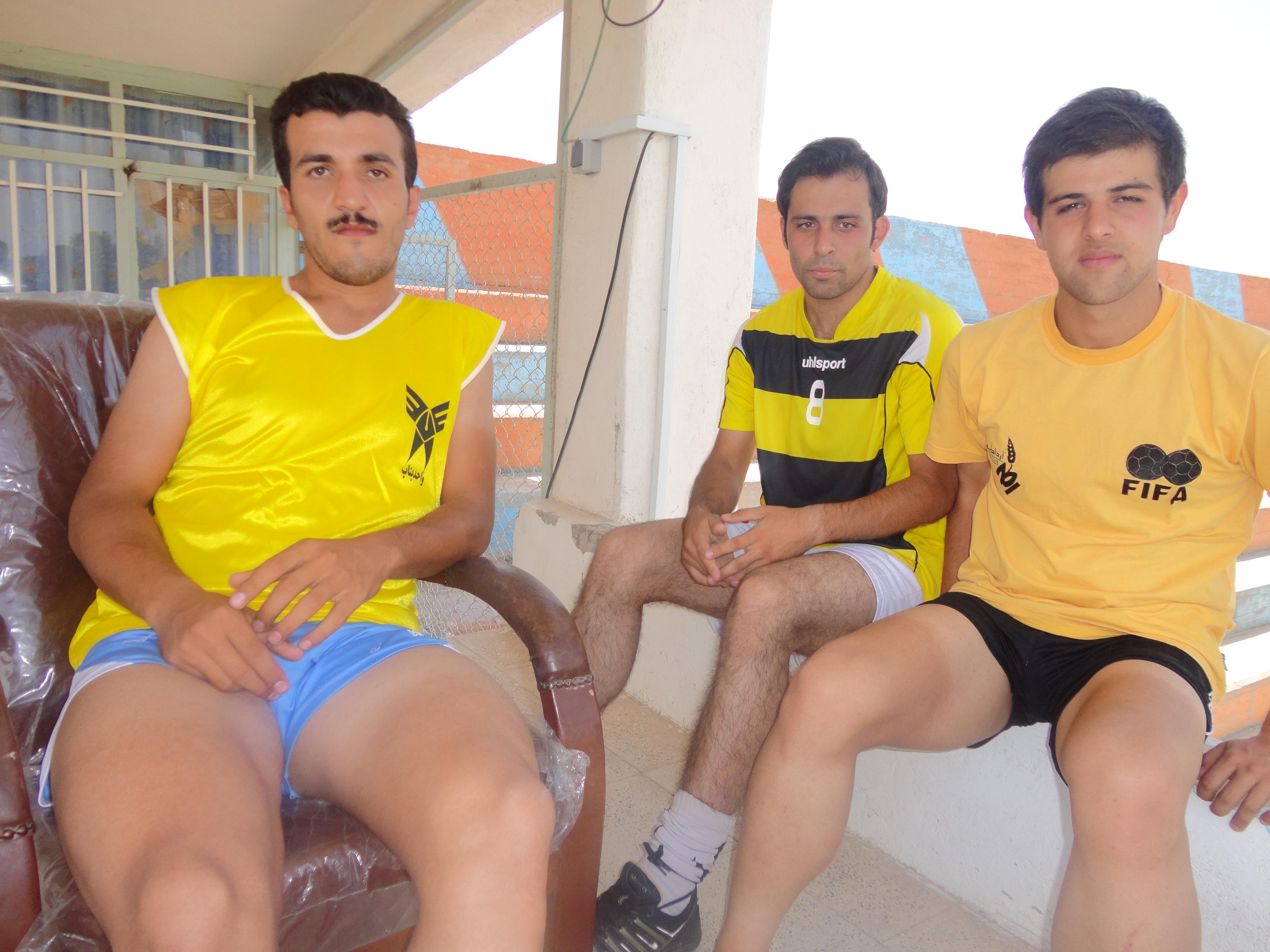 http://s1.picofile.com/file/7514793973/DSC05479.jpg