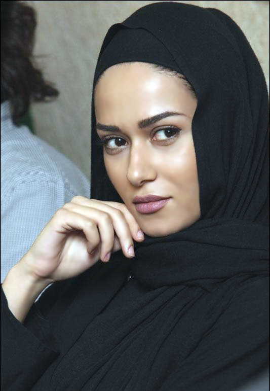 پریناز ایزدیار  Parinaz izadyar