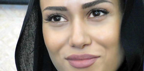 پریناز ایزدیار  Parinaz izadyar