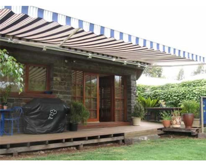 سایبان برقی RETRACTABEL AWNINGS