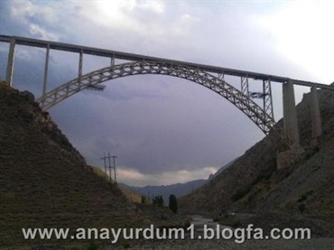 پل شاهکار قطور