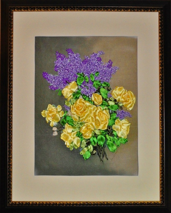 گل های زرد و بنفش