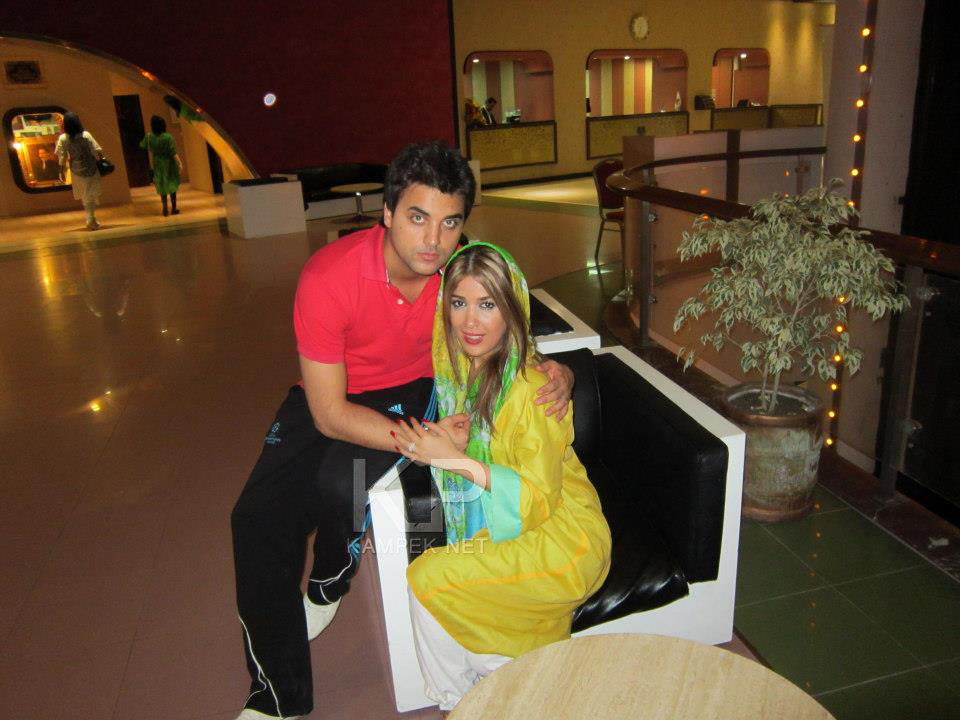 عکس جدید ایمان حضرتی و همسرش