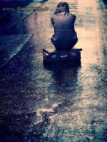 اینجا زمین است رسم آدم هایش عجیب است اینجا گم که میشوی به جای اینکه دنبالت بگردندفراموشت می کنند....