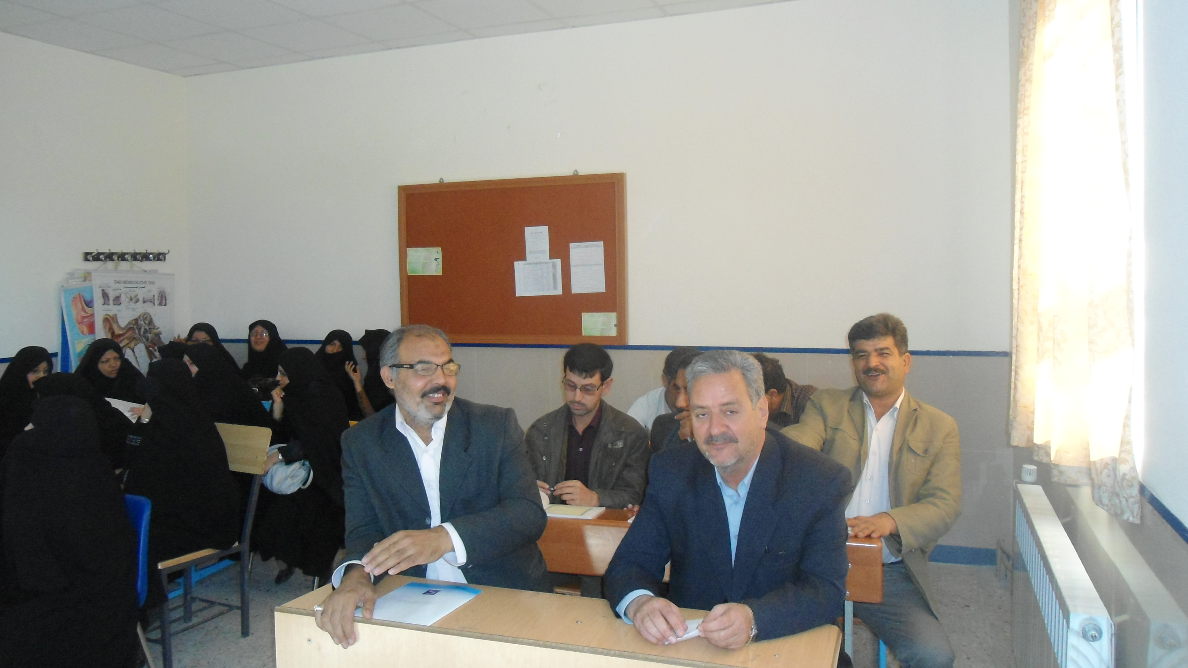 http://s1.picofile.com/file/7550082903/DSC00560.jpg