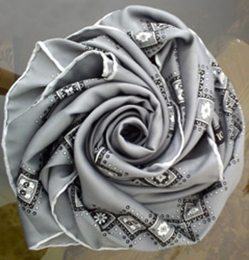 آموزش تزیین روسری عروس(گل رز) 