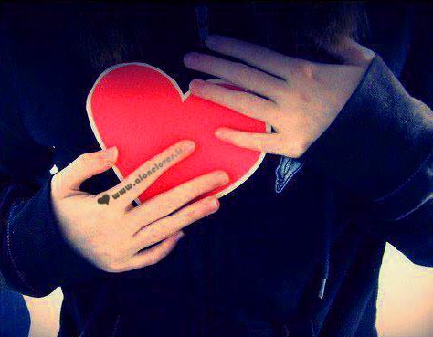 سبد قلبم را پر خواهم کرد از عطر تنــت ،تا که یادم باشد روزی اینجا بودی…نزدیک تر از من به خودم…!