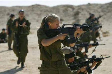 عکس فرار چهار سرباز زن از ارتش اسرائیل