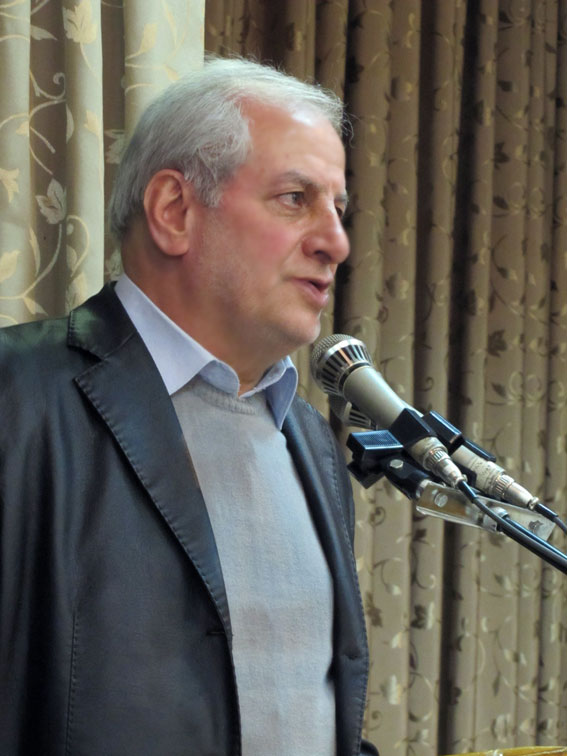 حاج محمدرضا رضایی  دبیر ستاد بشردوستانه حمایت از زلزله زدگان دفتر منطقه 7 کمیسیون حقوق بشراسلامی