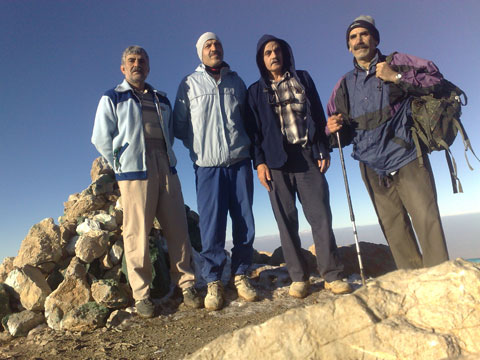 http://s1.picofile.com/file/7629228167/Image1047.jpg