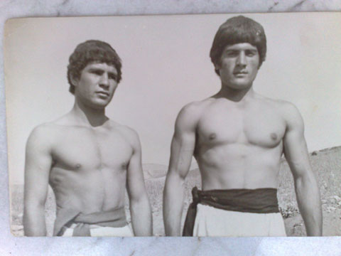 http://s1.picofile.com/file/7637665799/11_11_91_1_.jpg