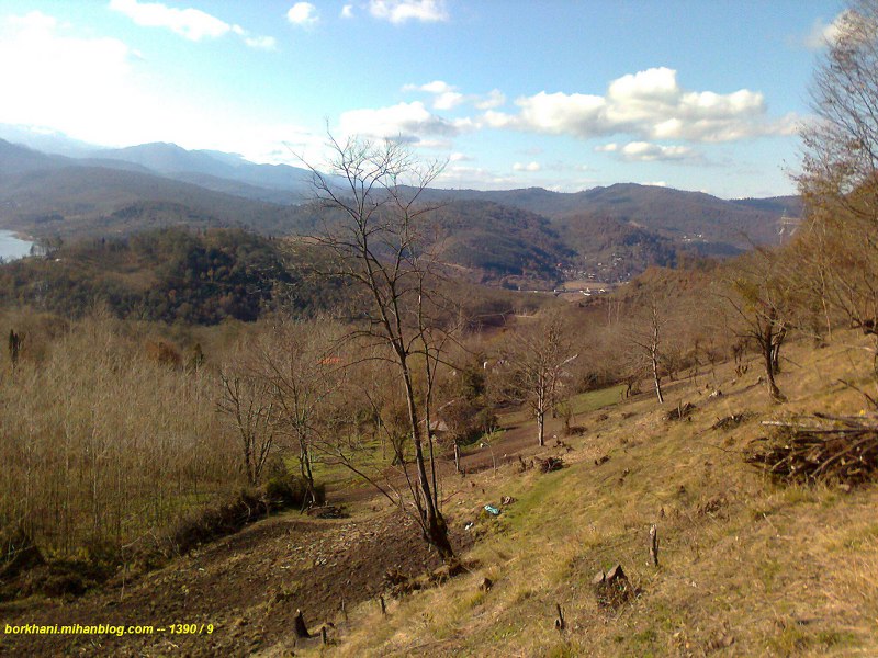 http://s1.picofile.com/file/7674812682/paeiz_lafor.jpg