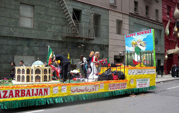 http://s1.picofile.com/file/7687118060/800px_Happy_Nowruz_E27_jeh.jpg