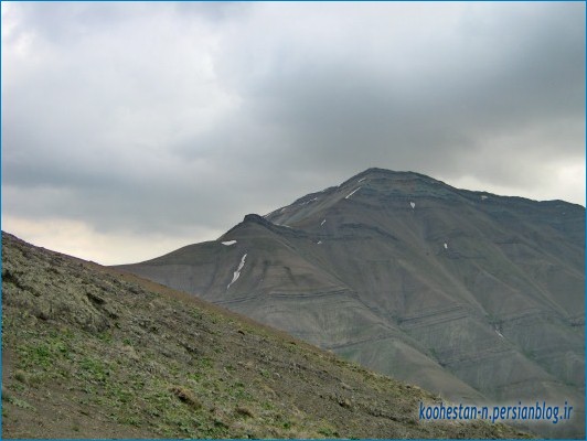 قله لوارک