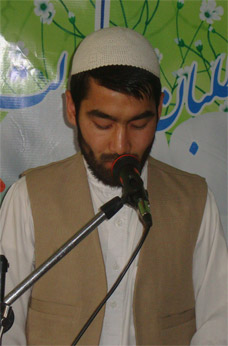 http://s1.picofile.com/file/7778788602/mohseni.jpg