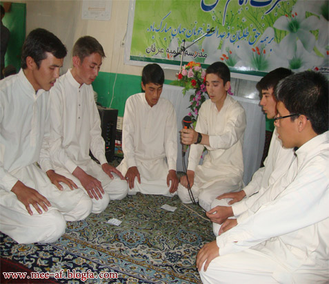 http://s1.picofile.com/file/7778789351/safiran_nor_s.jpg