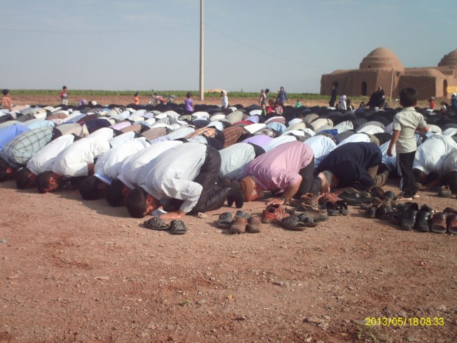 نماز عید فطر چشام