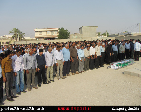 گزارش تصویری:مراسم تشعیع پیکر کوهنورد برازجانی-عکس:احمد احمدی