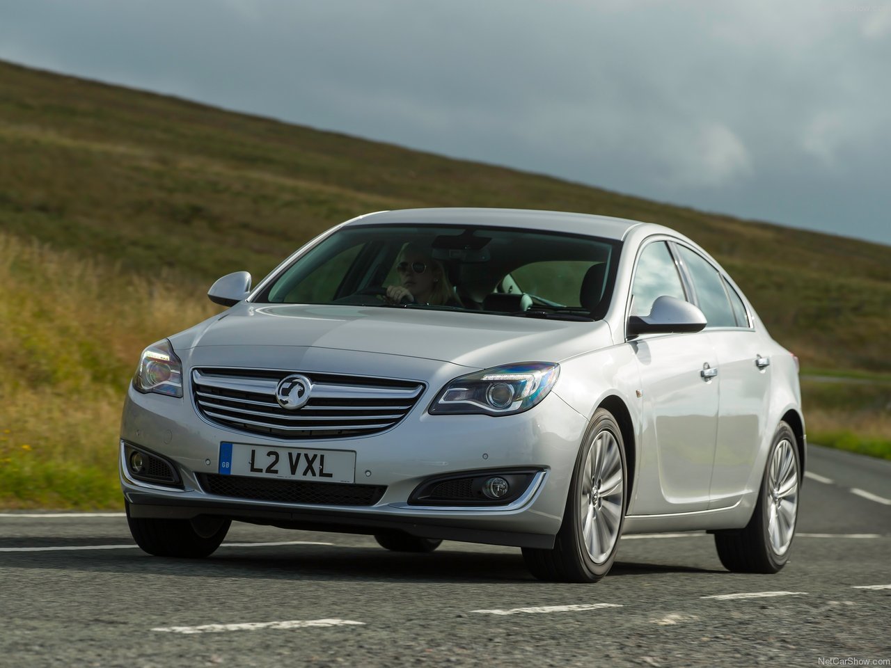 Vauxhall_Insignia_1_.jpg