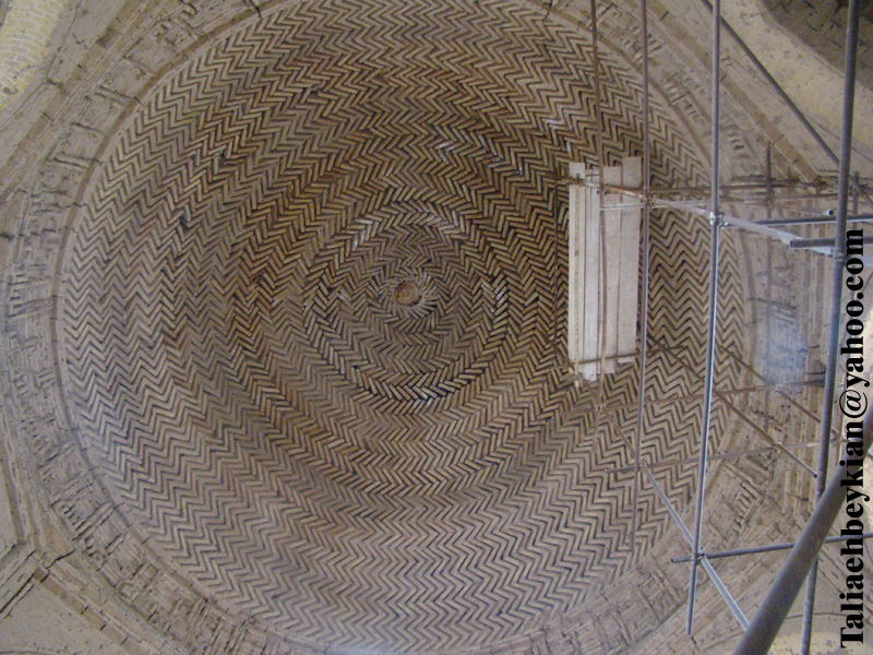 http://s1.picofile.com/file/7955926876/Gonbad_Ajor_Kari.jpg