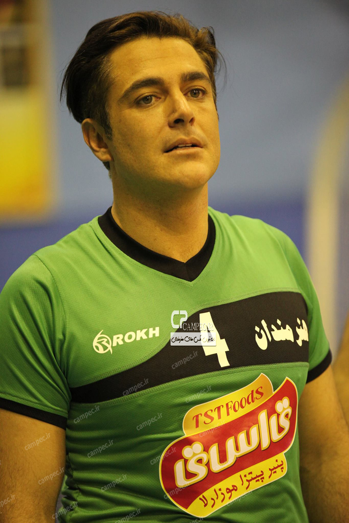 محمد رضا گلزار