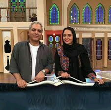 د پاسخ‌ صادقانه نرگس محمدي به مهران مديري: خواستگار ندارم! 