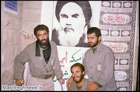 شهید مجید بقایی در کنار شهیدحسین خرازی و برادر مرتضی قربانی