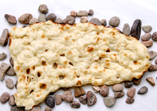 «سنگک» بهترین نان سنتی است.