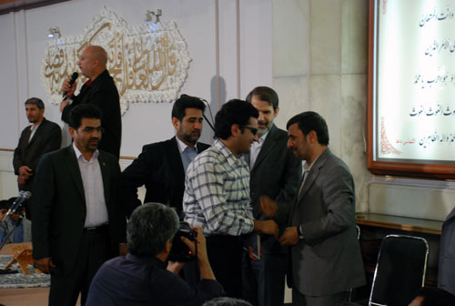 دعوت رئیس جمهور از فرزندان بی سرپرست برای صرف افطار- نهاد ریاست جمهوری