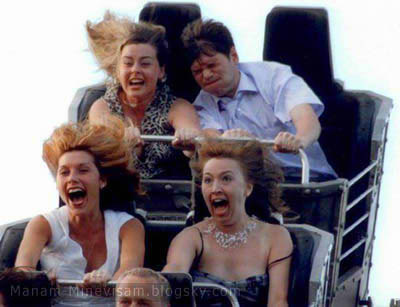 چهره خنده دار افراد در هنگام سوار شدن بر ترن وحشت
